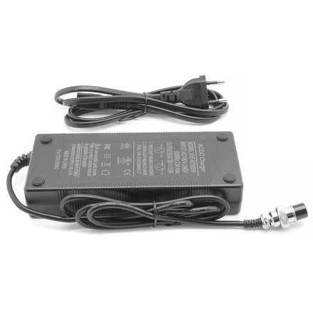 SXT Ladegert 67,2V / 2A fr Modell SXT Ultimate Pro
